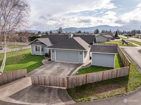 11 Covington Ct, Sequim, WA 98382