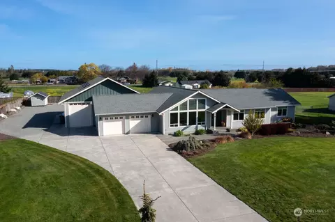 132 Timothy Ln, Sequim, WA 98382