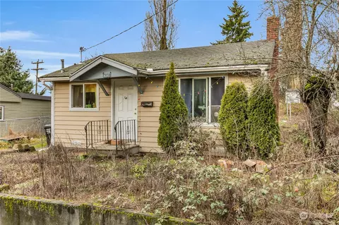 708 S Director St, Seattle, WA 98108