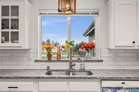 901 W Hendrickson Rd, Sequim, WA 98382 photo 16