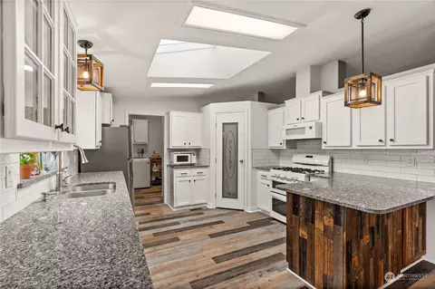 901 W Hendrickson Rd, Sequim, WA 98382 photo 15