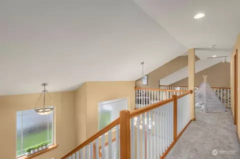 Entry Way - 223 138th Pl SE, Everett, WA 98208 photo 3 of 3