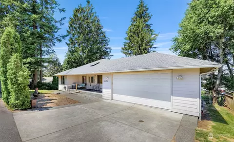 6171 Vista Dr, Ferndale, WA 98248