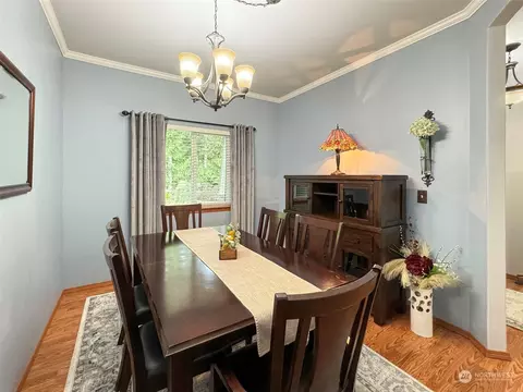 Dining - 121 Doe Pl, Sequim, WA 98382 photo 2 of 3