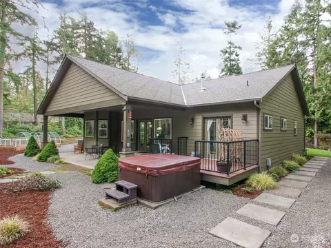 Exterior - 121 Doe Pl, Sequim, WA 98382 photo 4 of 13