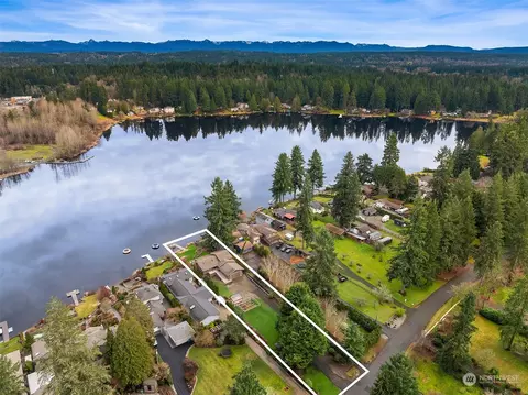 17520 185th Ave NE, Woodinville, WA 98072