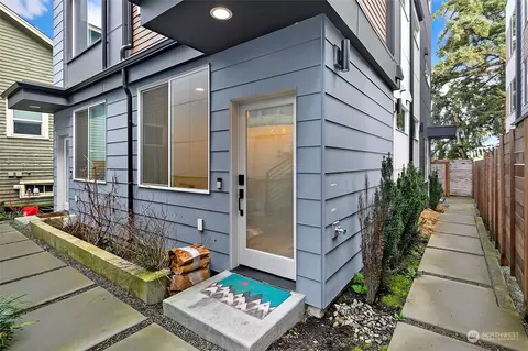 1428 24th Ave #B, Seattle, WA 98122