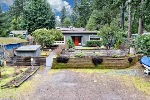 746 N 148th St, Shoreline, WA 98133