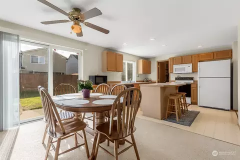 1222 203rd St E, Spanaway, WA 98387 photo 8