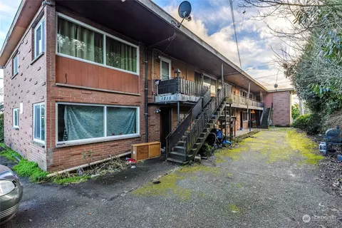 1215 Gregory Way, Bremerton, WA 98337