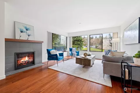 10101 SE 3rd St #107, Bellevue, WA 98004