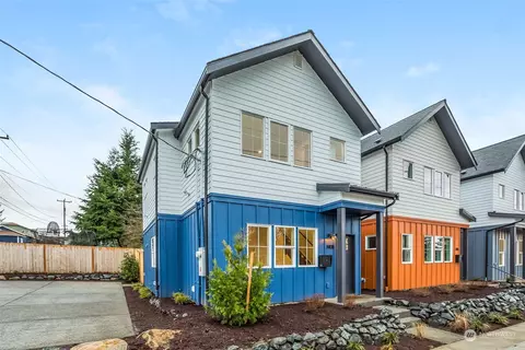 3408 SW Kenyon St, Seattle, WA 98126