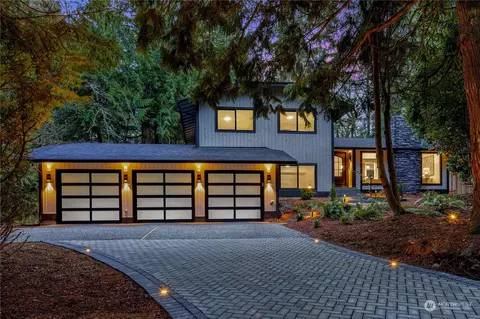 22913 SE 37th St, Sammamish, WA 98075