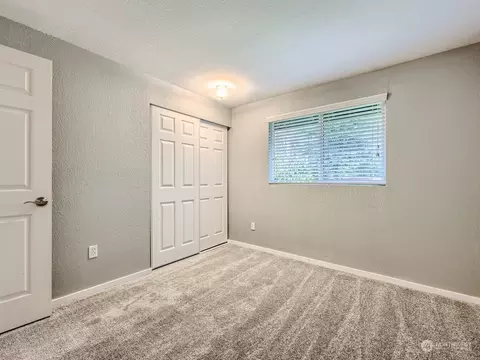 Bedroom - 16621 6th Ave SE, Bothell, WA 98012 photo 3 of 6