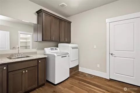 785 Voss St, Enumclaw, WA 98022 photo 27