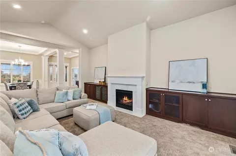 785 Voss St, Enumclaw, WA 98022 photo 9