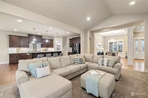 785 Voss St, Enumclaw, WA 98022 photo 10