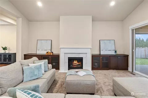 785 Voss St, Enumclaw, WA 98022 photo 8