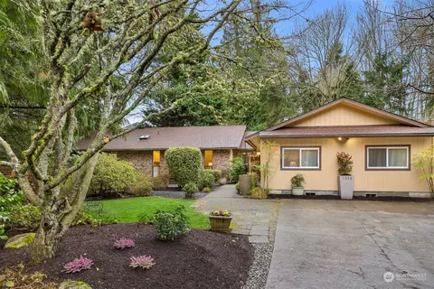 1534 Whited Pl NW, Bainbridge Island, WA 98110