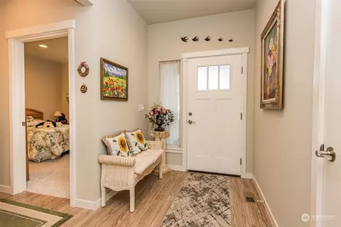 Entry Way - 20 Pear Ct, Sequim, WA 98382 photo 1 of 2