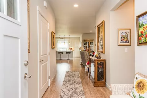 Entry Way - 20 Pear Ct, Sequim, WA 98382 photo 2 of 2