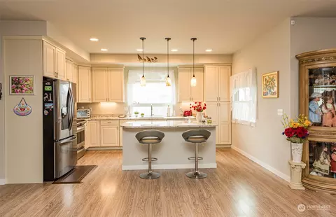 Kitchen - 20 Pear Ct, Sequim, WA 98382 photo 1 of 6