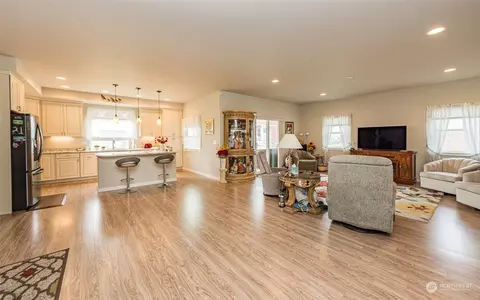 Living - 20 Pear Ct, Sequim, WA 98382 photo 1 of 5