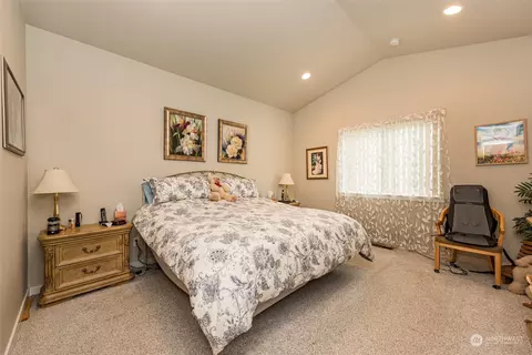 Bedroom - 20 Pear Ct, Sequim, WA 98382 photo 2 of 3