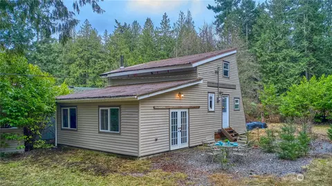1979 Wellington Rd, Point Roberts, WA 98281