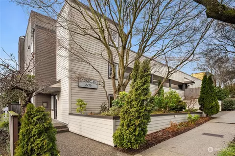 2219 14th Ave W #404, Seattle, WA 98119