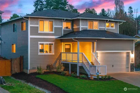 27012 13th Ave S, Des Moines, WA 98198