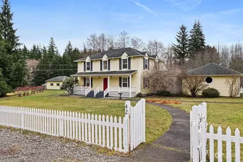 42 Eaton Ln, Montesano, WA 98563