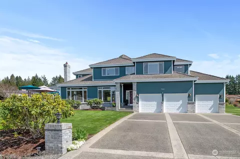 7023 NW Puddingstone Ln, Silverdale, WA 98383