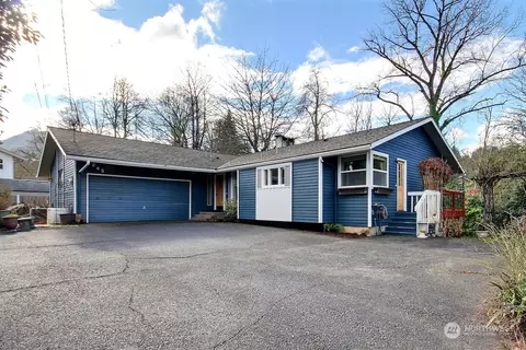 245 NW Birch Pl, Issaquah, WA 98027