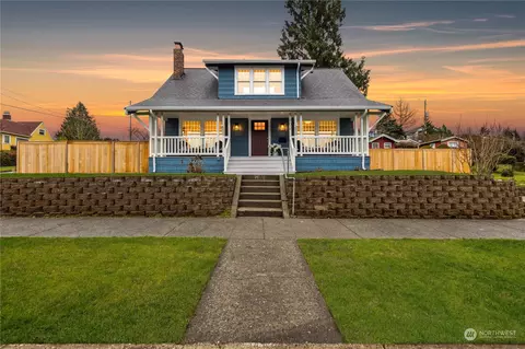 3802 42nd Ave SW, Seattle, WA 98116