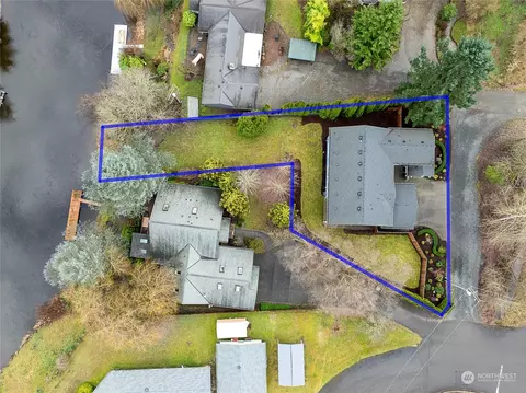 11036 E Riverside Dr, Bothell, WA 98011 photo 30