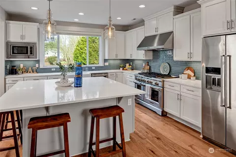 11036 E Riverside Dr, Bothell, WA 98011 photo 8