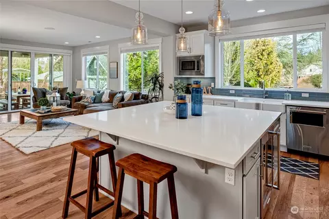 11036 E Riverside Dr, Bothell, WA 98011 photo 11