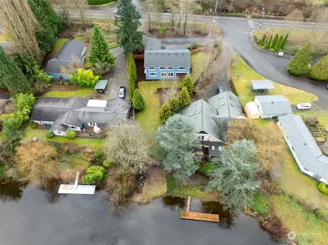 11036 E Riverside Dr, Bothell, WA 98011 photo 32