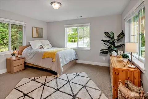 11036 E Riverside Dr, Bothell, WA 98011 photo 23