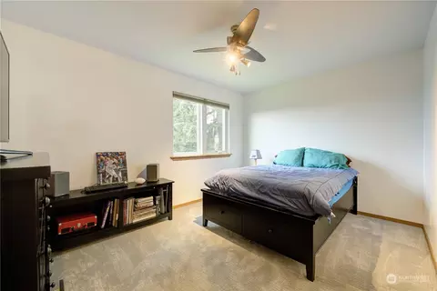 Bedroom - 20531 2nd Dr SE, Bothell, WA 98012 photo 5 of 6