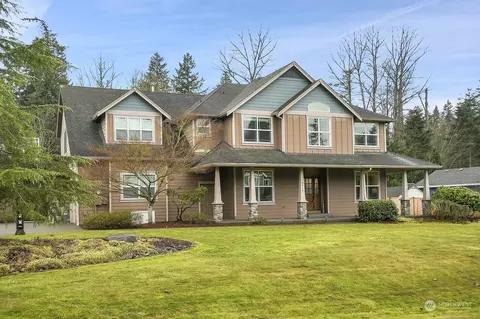 19214 Fifth St E, Lake Tapps, WA 98391