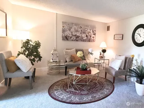 7209 224th St SW #P12, Edmonds, WA 98026