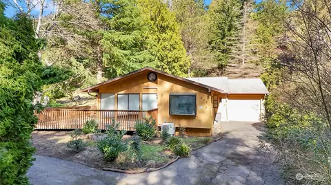 607 Shelter Bay Dr, La Conner, WA 98257
