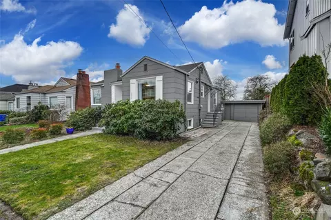 Exterior - 1317 N 79th St, Seattle, WA 98103 photo 6 of 10