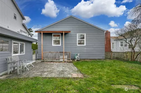 Exterior - 1317 N 79th St, Seattle, WA 98103 photo 5 of 10