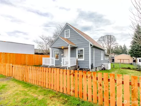 7417 S Oakes St, Tacoma, WA 98409