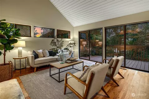 1810 25th Ave E, Seattle, WA 98112 photo 3