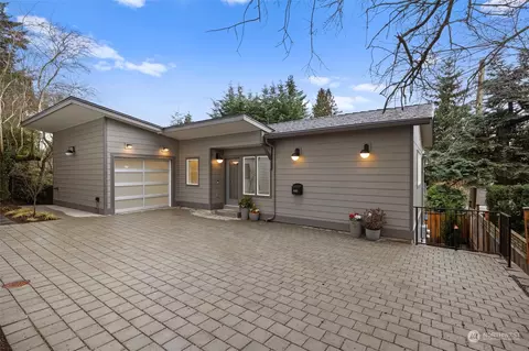 4563 Purdue Ave NE, Seattle, WA 98105
