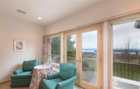 Living - 485 Doe Run Rd, Sequim, WA 98382 photo 7 of 8